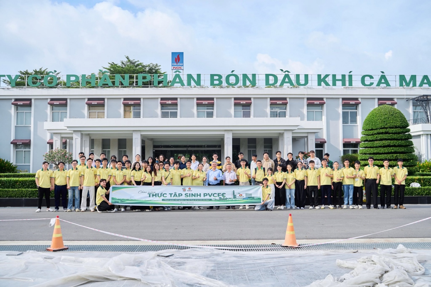 PVCFC trao “hành trang” nghề nghiệp cho thực tập sinh