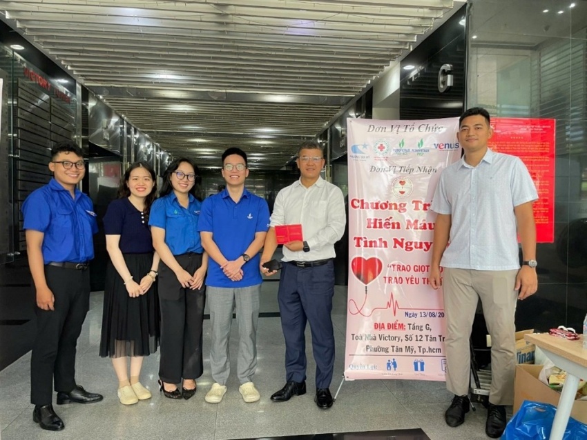 PVEP-NCS với chương trình “Trao giọt hồng – Trao yêu thương” Tuổi trẻ PVEP-NCS, PVEP-HCM lan tỏa tinh thần nhân ái qua chương trình “Trao giọt hồng - Trao yêu thương”