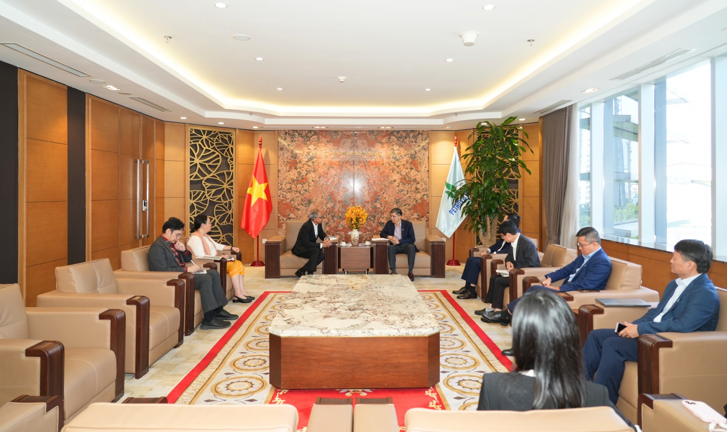 Toàn cảnh buổi làm việc 