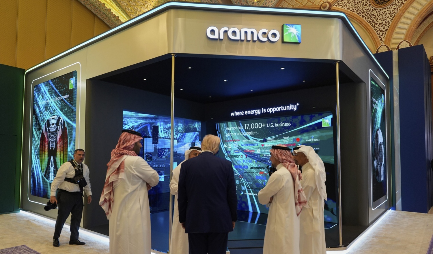 Saudi Aramco cân nhắc phân bổ dầu thô xuất sang châu Á