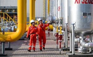 Trung Quốc vượt qua “cơn bão dầu” từ xung đột Mỹ - Iran như thế nào?
