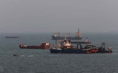 "Điểm nóng" Trung Đông ngày 16/8: Tàu chở dầu bị tấn công ở eo biển Hormuz