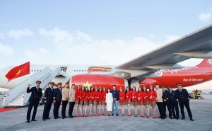 Vietjet được hành khách toàn cầu bình chọn “Hãng hàng không được yêu thích” và “Đồng phục tiếp viên đẹp nhất”