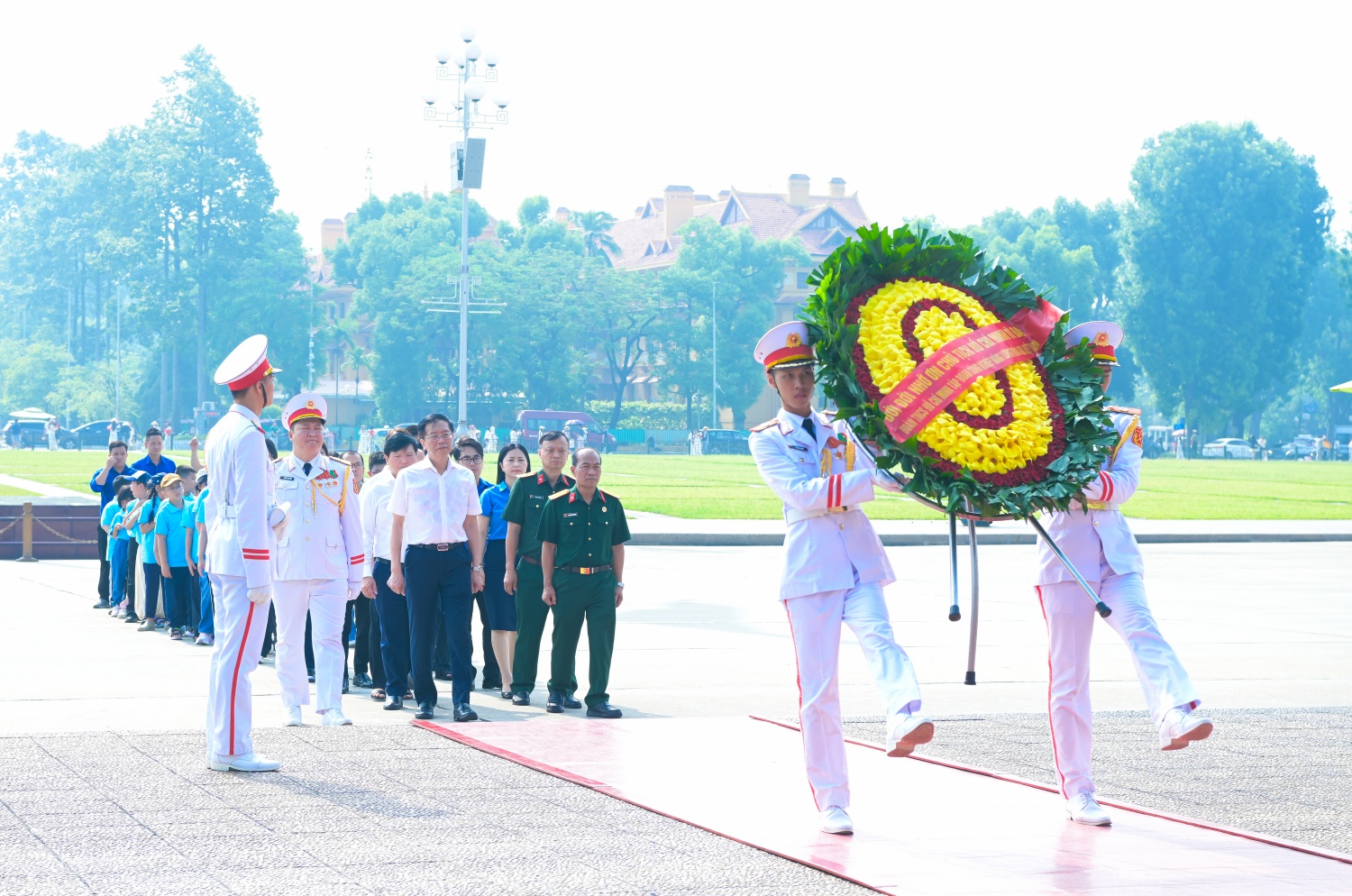 PETROVIETNAM tổ chức lê tuyên dương học sinh giỏi: Tiếp nối truyền thống, nuôi dưỡng những “người đi tìm lửa” thế hệ mới