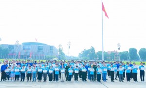 [VIDEO] PETROVIETNAM tổ chức Lễ báo công dâng Bác, tuyên dương học sinh đạt giải quốc gia, quốc tế năm học 2025 - 2026