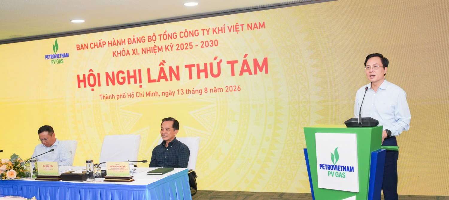 Đồng chí Bùi Minh Tiến, Bí thư Đảng ủy PV GAS phát biểu kết luận tại Hội nghị Đồng chí Bùi Minh Tiến, Bí thư Đảng ủy PV GAS phát biểu kết luận tại Hội nghị