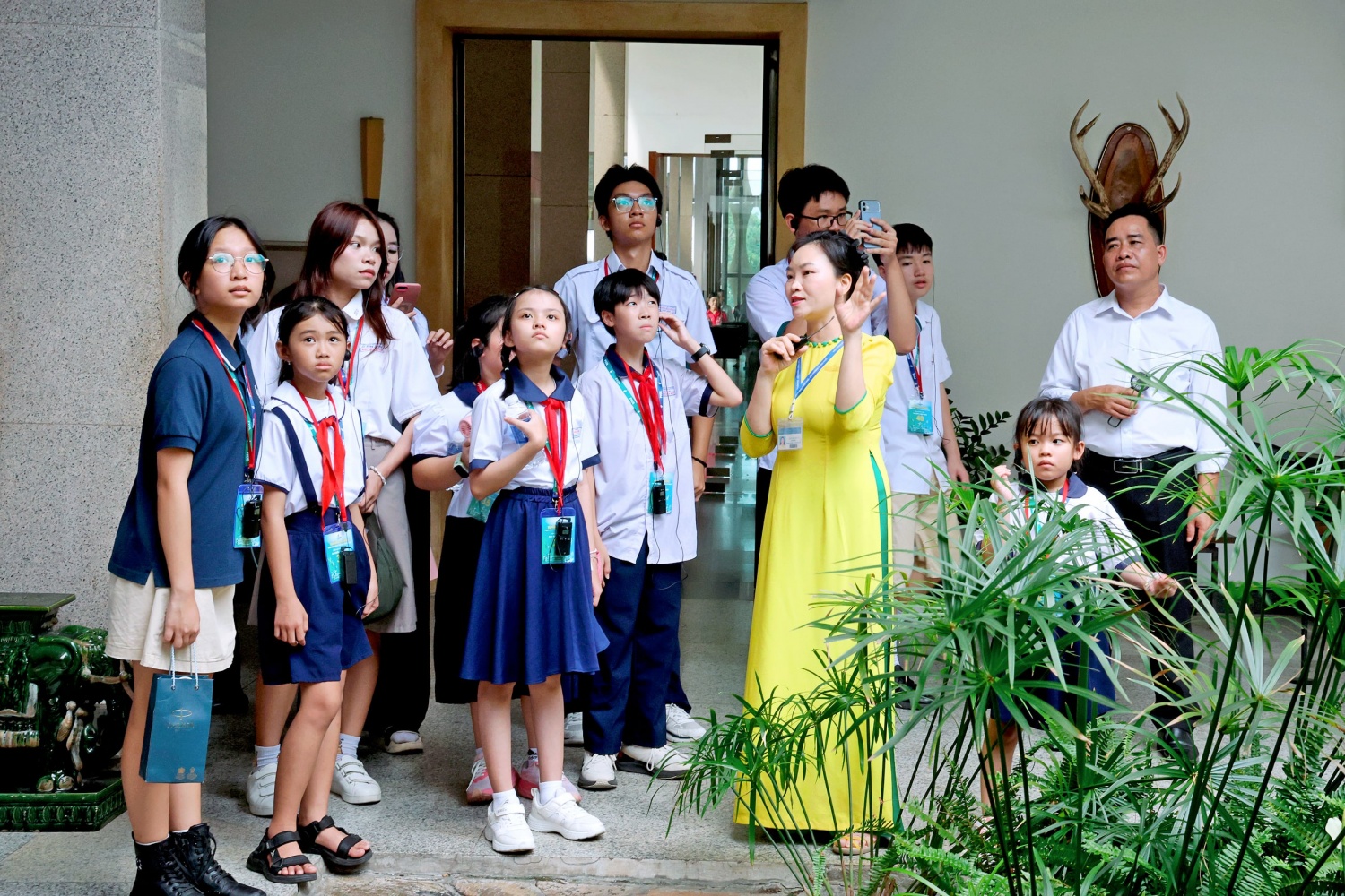 PVOIL tuyên dương các học sinh đạt thành tích cao, nâng bước thế hệ tương lai