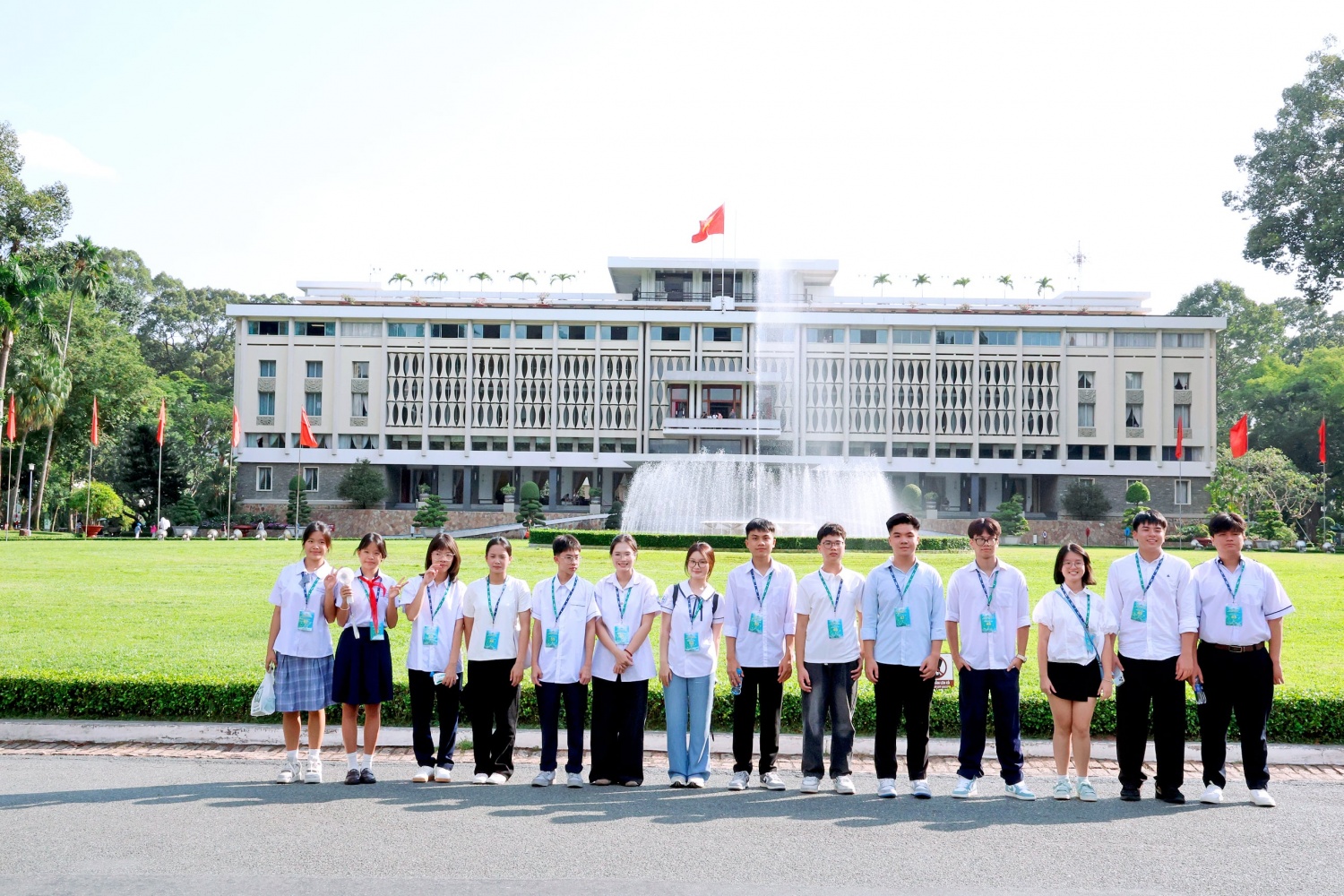 PVOIL tuyên dương các học sinh đạt thành tích cao, nâng bước thế hệ tương lai