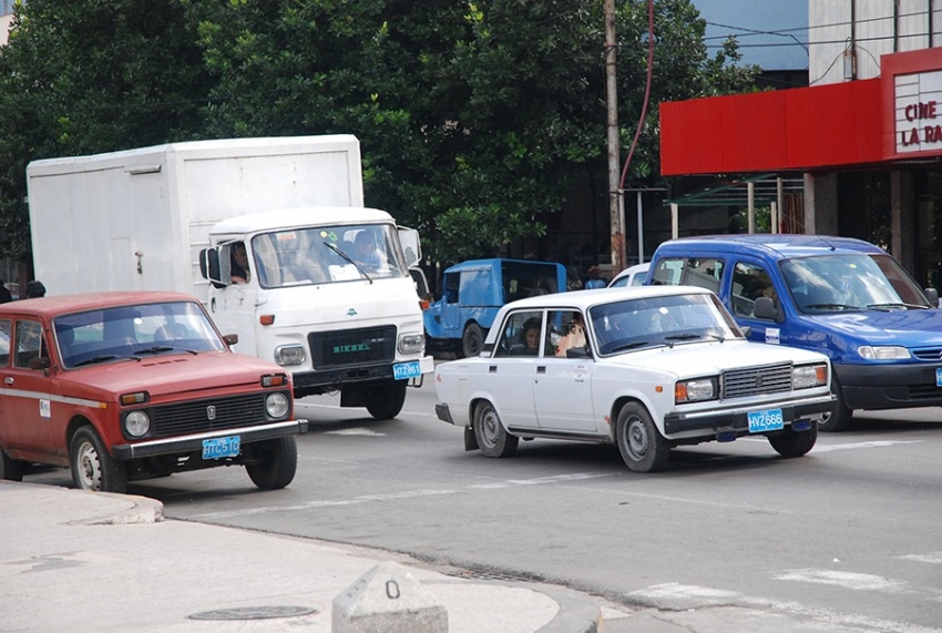 Xe Niva và Lada trên đường phố La Habana
