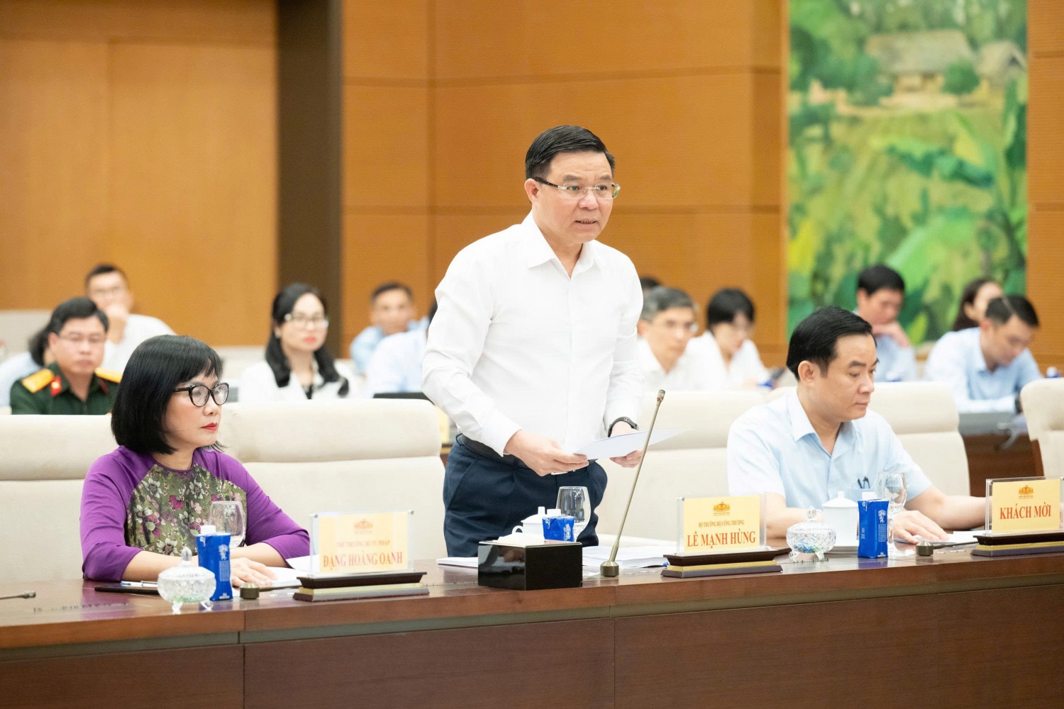 UBTVQH thống nhất trình Quốc hội xem xét, biểu quyết thông qua dự thảo Luật Dầu khí (sửa đổi) UBTVQH thống nhất trình Quốc hội xem xét, biểu quyết thông qua dự thảo Luật Dầu khí (sửa đổi)