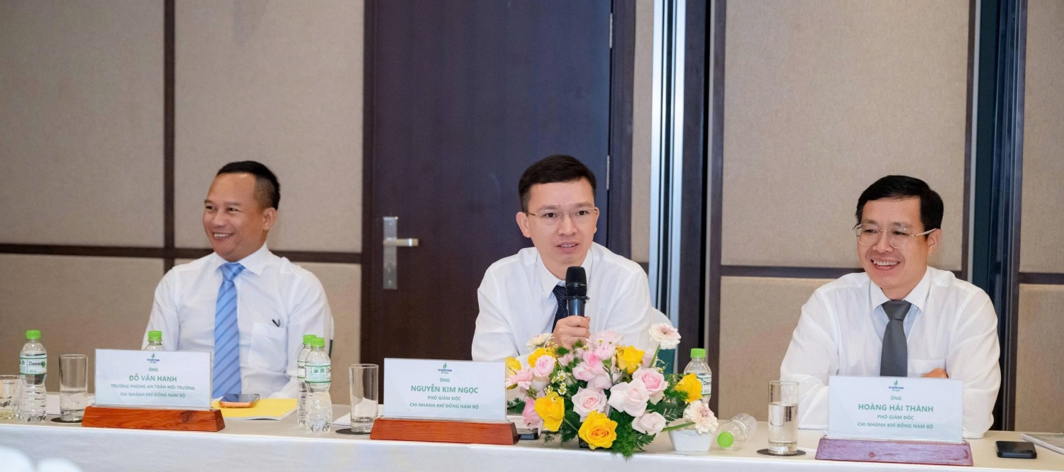 Đoàn Chủ tịch điều hành Hội nghị