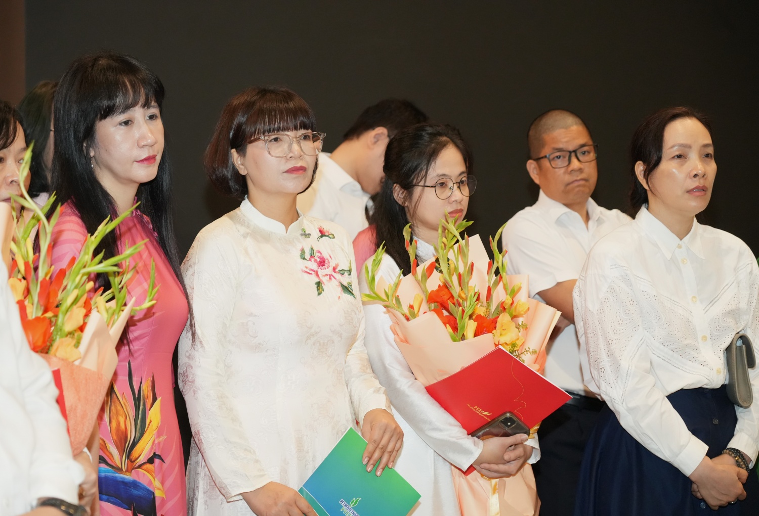PVEP kết nạp đảng viên mới tại “địa chỉ đỏ”, tiếp lửa truyền thống cách mạng PVEP kết nạp đảng viên mới tại “địa chỉ đỏ”, tiếp lửa truyền thống cách mạng