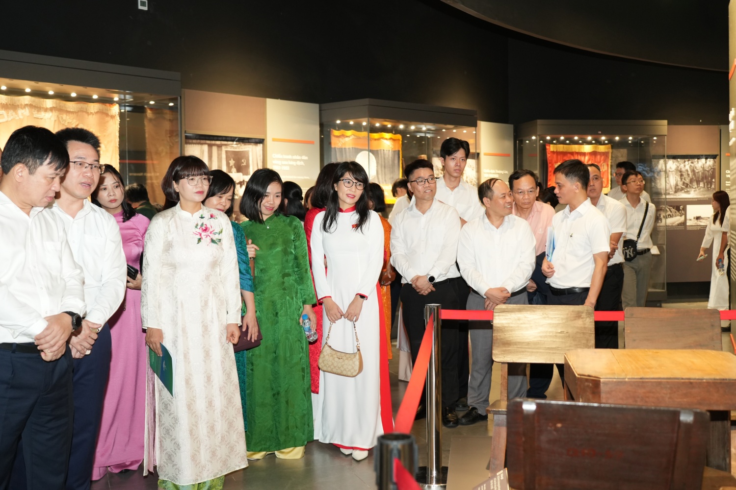 PVEP kết nạp đảng viên mới tại “địa chỉ đỏ”, tiếp lửa truyền thống cách mạng