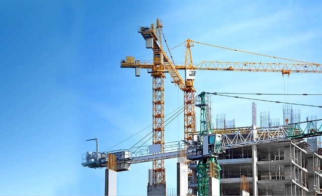 Ngành xây dựng quý II: Lợi nhuận tăng mạnh, áp lực dòng tiền chưa giảm