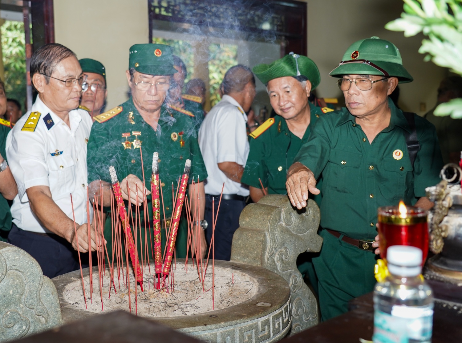 Câu lạc bộ Hưu trí Cựu chiến binh Dầu khí phía Nam về nguồn, gặp mặt kỷ niệm 81 năm Quốc khánh 2/9 Câu lạc bộ Hưu trí Cựu chiến binh Dầu khí phía Nam về nguồn, gặp mặt kỷ niệm 81 năm Quốc khánh 2/9