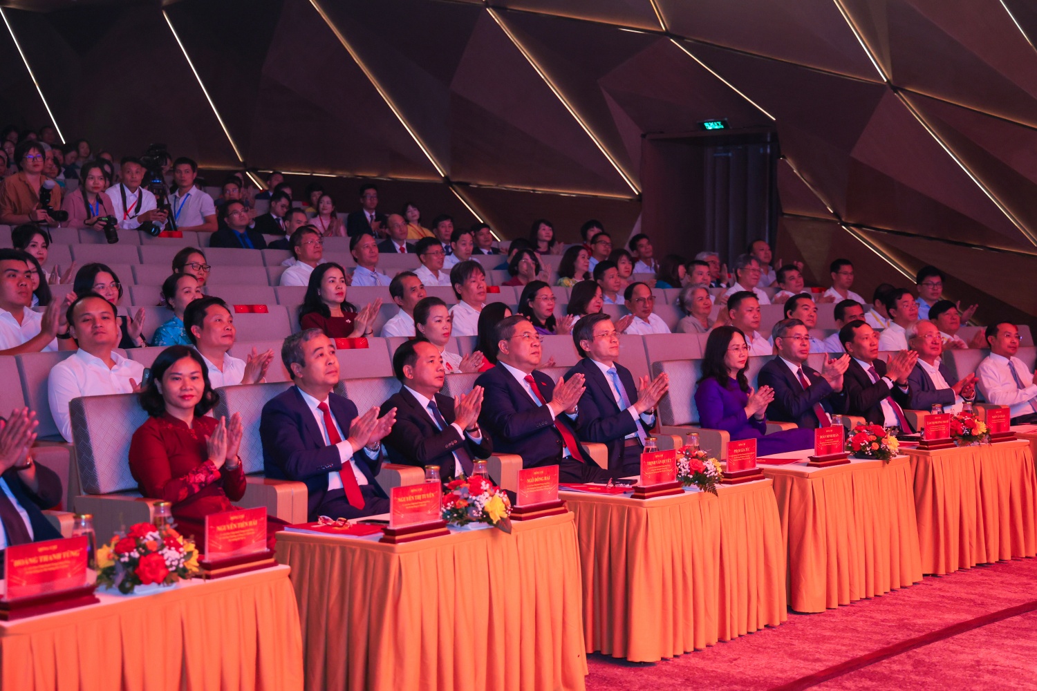 Đảng bộ PETROVIETNAM có 3 tác phẩm đạt giải tại Cuộc thi chính luận bảo vệ nền tảng tư tưởng của Đảng lần thứ II trong Đảng bộ Chính phủ