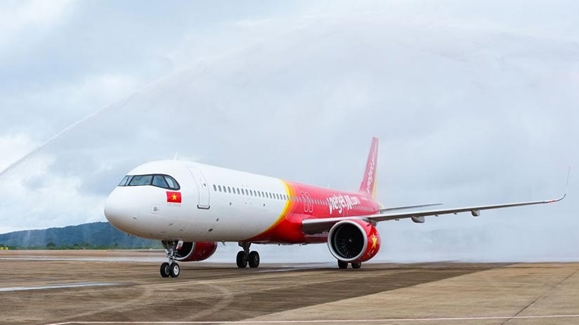 Lâm Đồng tặng Bằng khen cho Vietjet với đóng góp xuất sắc trong việc khôi phục hoạt động của sân bay Liên Khương
