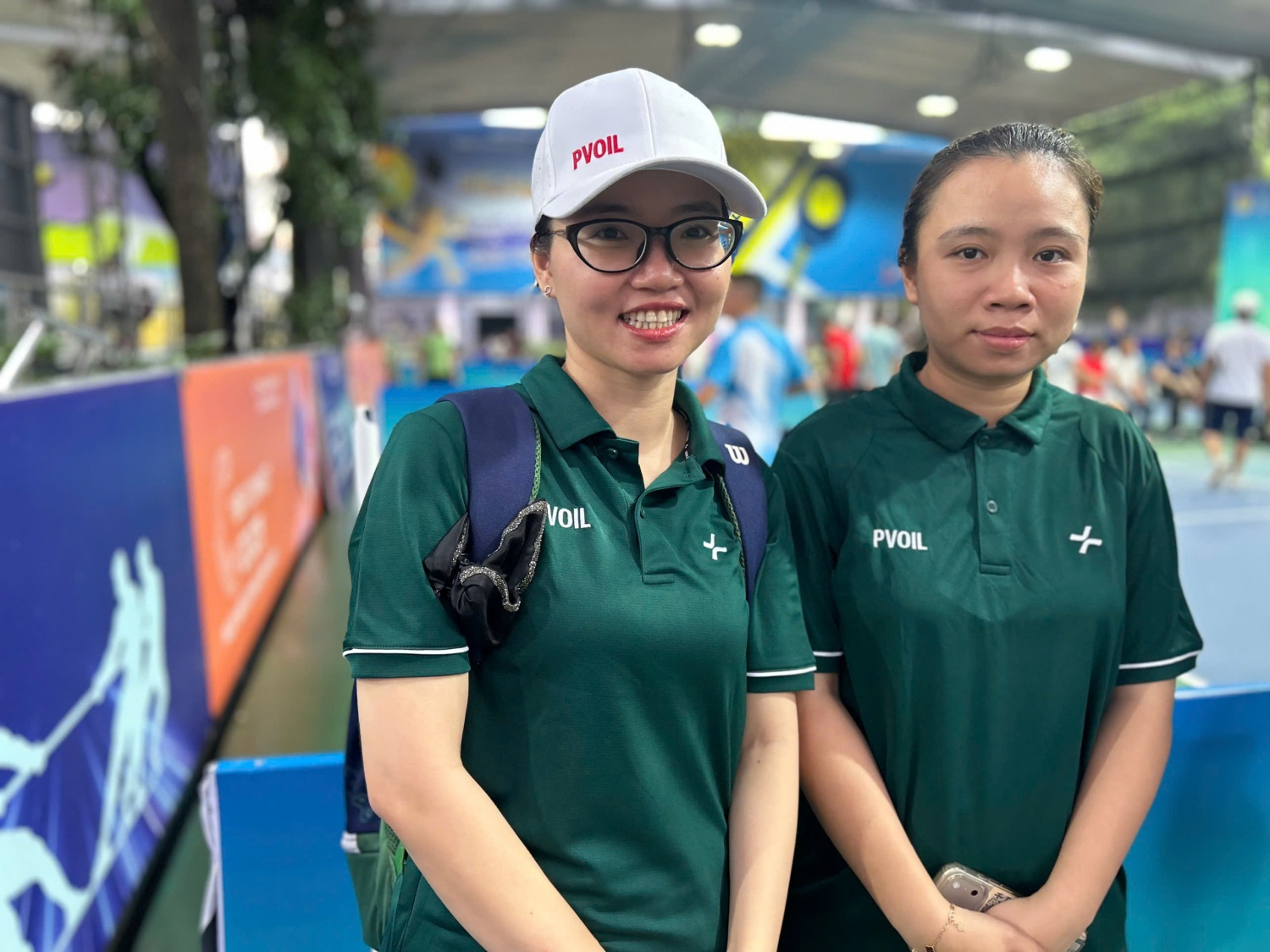 Mưa lớn phủ kín không làm hạ nhiệt tinh thần Hội thao PETROVIETNAM