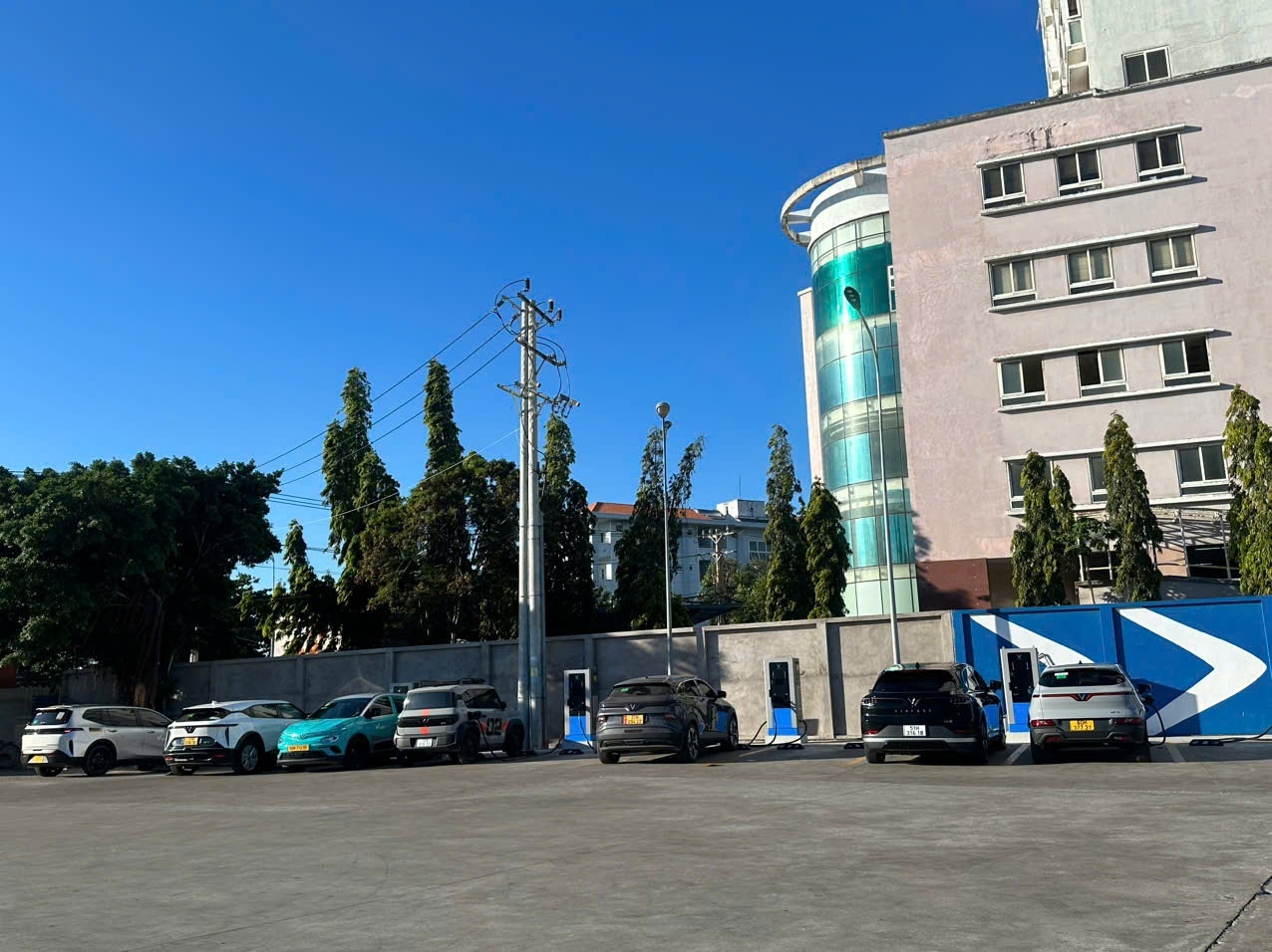 hệ thống trạm sạc tại CHXD của PVOIL hoạt động hiệu quả hệ thống trạm sạc tại CHXD của PVOIL hoạt động hiệu quả