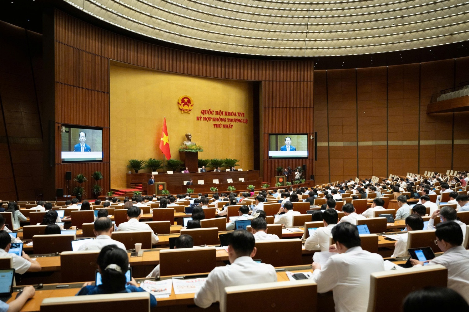 Quốc hội thông qua Luật Phát triển đô thị: Mở cơ chế mới phát triển hạ tầng năng lượng