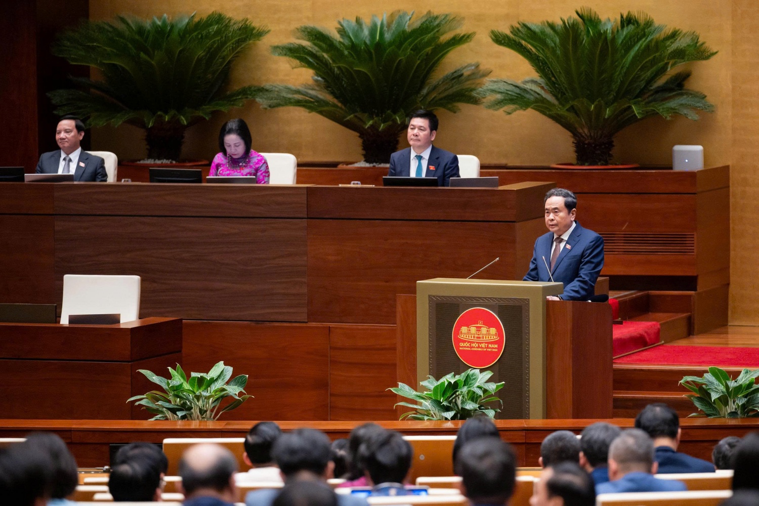 Chủ tịch Quốc hội: Đã có quyết sách, không để người dân, doanh nghiệp phải chờ đợi