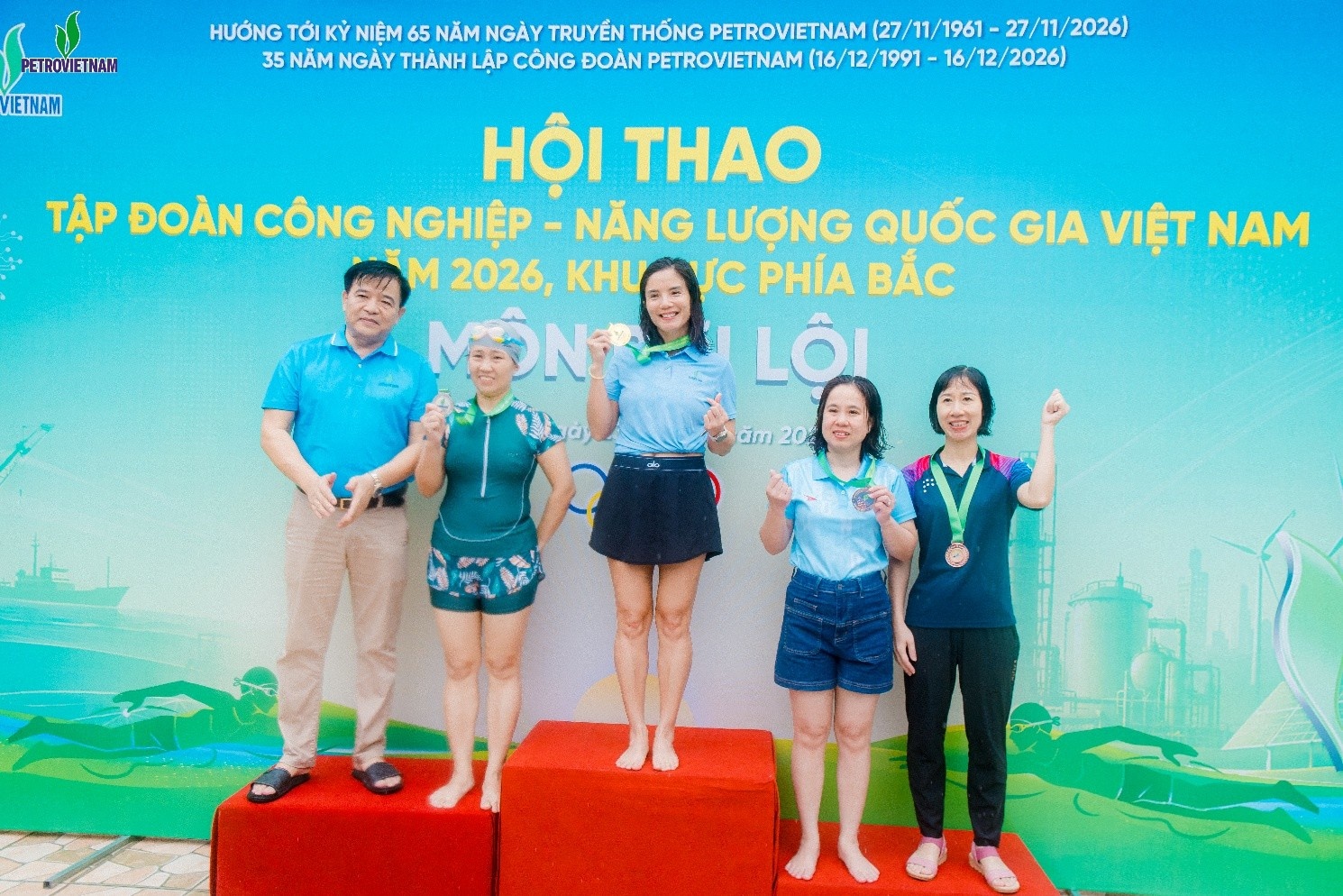 Vượt mưa lạnh, các kình ngư Bộ máy QL&ĐH PETROVIETNAM đóng góp một nửa số huy chương của đoàn Vượt mưa lạnh, các