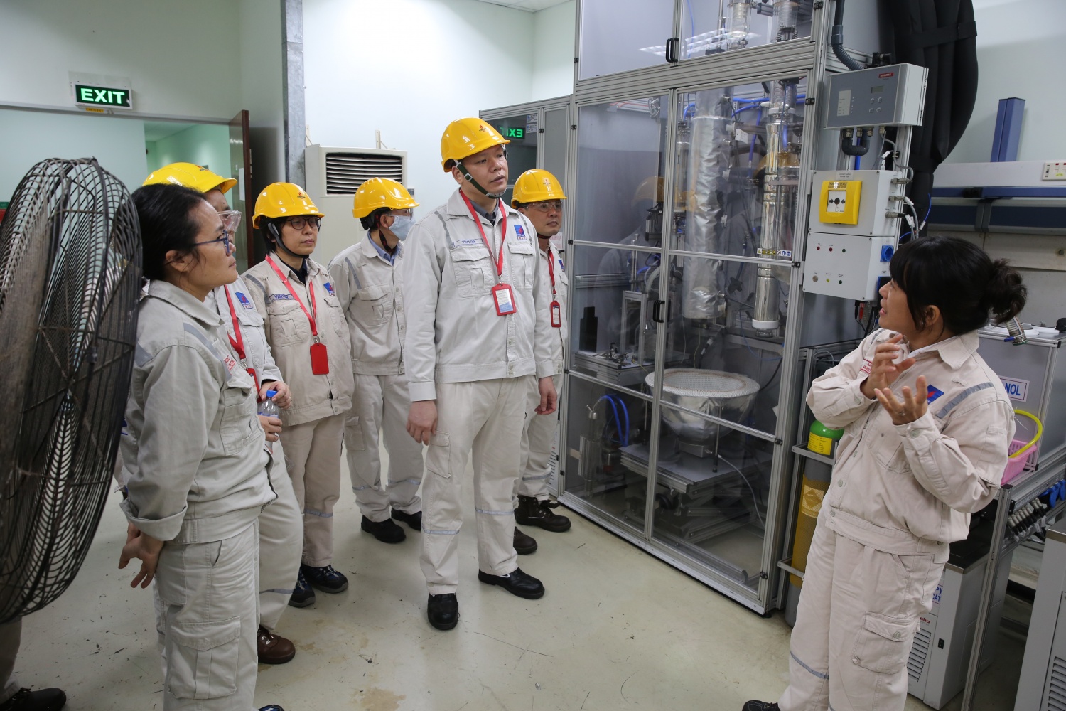 Dấu ấn khoa học công nghệ gắn với nhiệm vụ bảo đảm quốc phòng, an ninh Dấu ấn khoa học công nghệ gắn với nhiệm vụ bảo đảm quốc phòng, an ninh