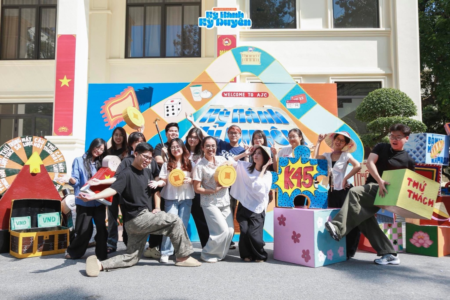 Welcome to AJC ghi dấu nhiều khoảnh khắc đáng nhớ của sinh viên qua từng mùa. Welcome to AJC ghi dấu nhiều khoảnh khắc đáng nhớ của sinh viên qua từng mùa.