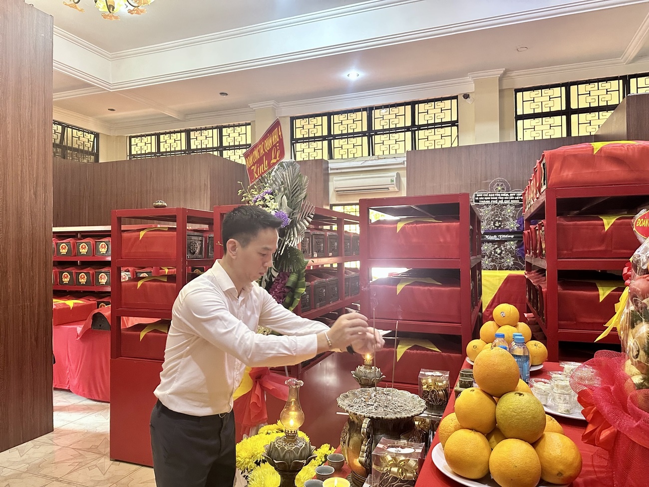 PQPOC dâng hương tri ân các Anh hùng liệt sĩ