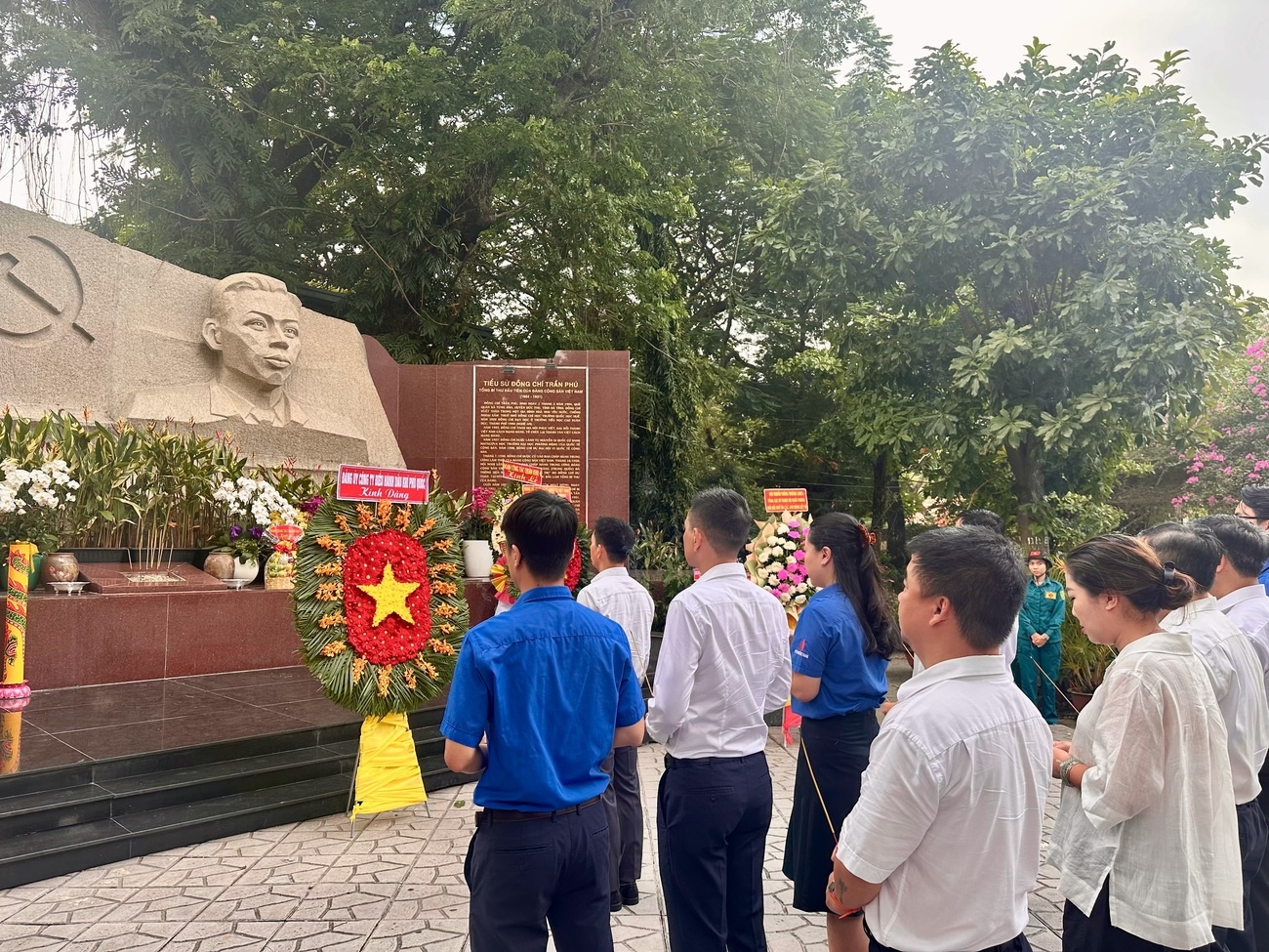 PQPOC dâng hương tri ân các Anh hùng liệt sĩ