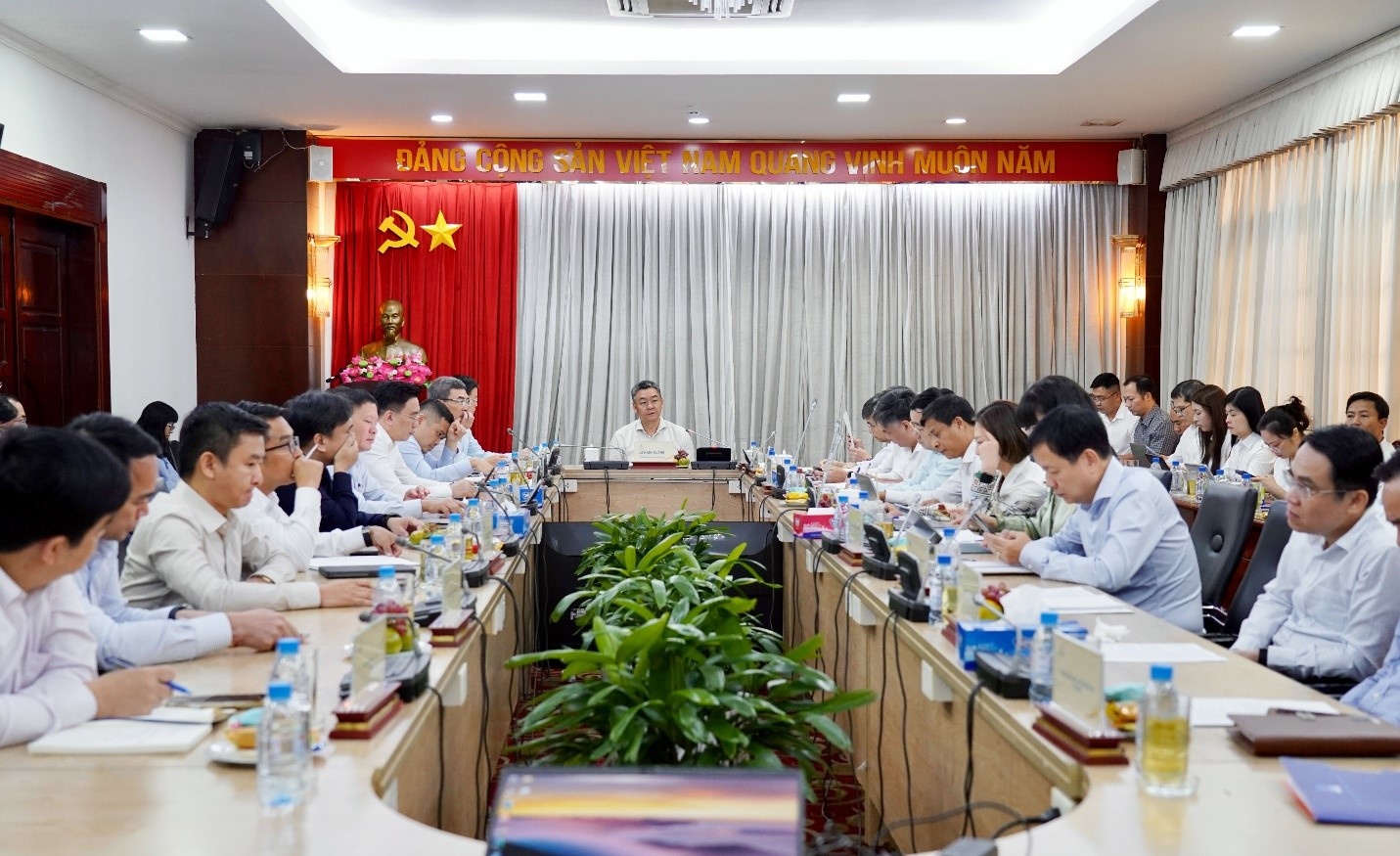 Toàn cảnh buổi làm việc Toàn cảnh buổi làm việc