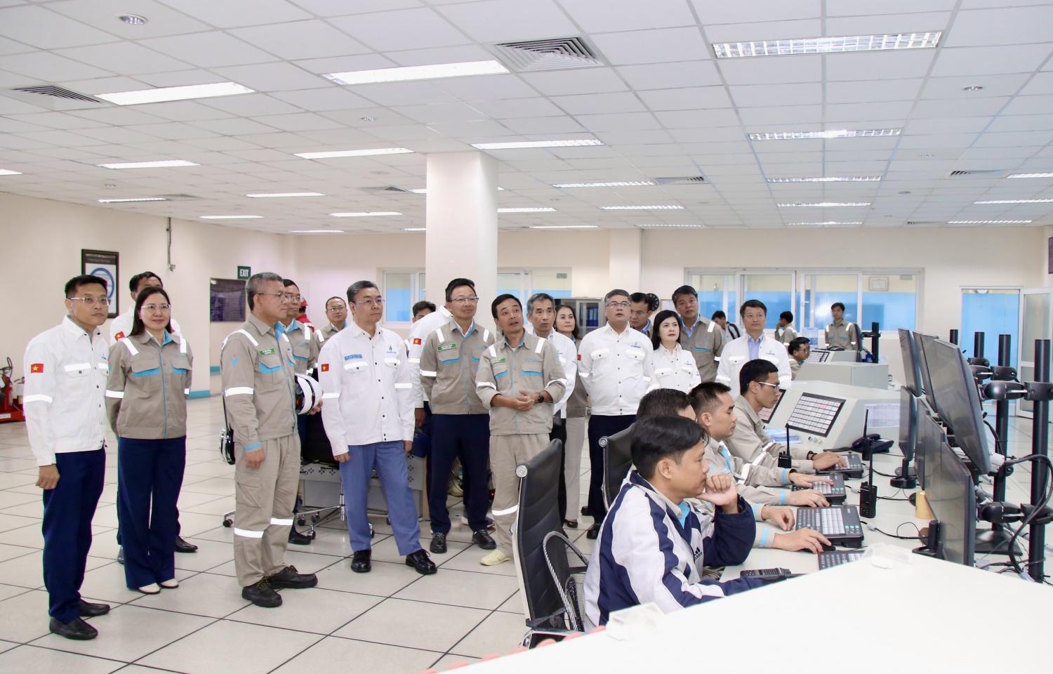 Tổng Giám đốc PETROVIETNAM Lê Mạnh Cường kiểm tra hoạt động tại NM Đạm Phú Mỹ, NMĐ Nhơn Trạch 3&4 Tổng Giám đốc PETROVIETNAM Lê Mạnh Cường kiểm tra hoạt động tại NM Đạm Phú Mỹ, NMĐ Nhơn Trạch 3&4