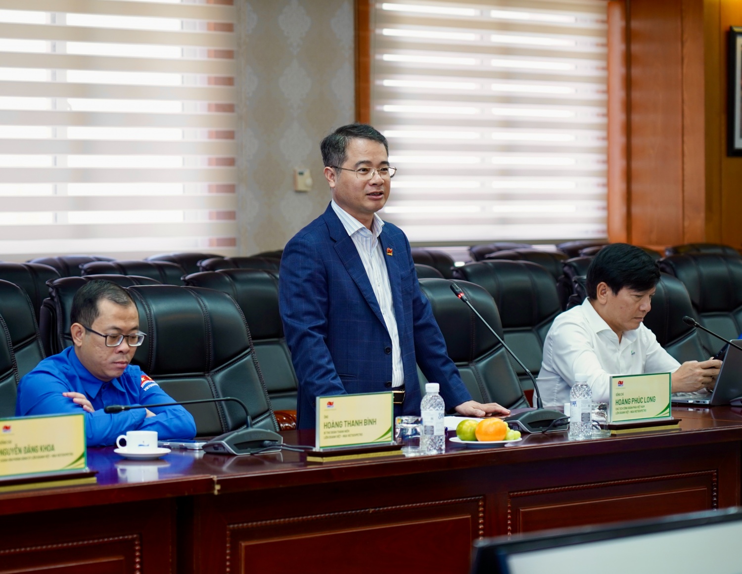 Tuổi trẻ Việt Nam - Lào tăng cường gắn kết, chia sẻ kinh nghiệm qua tìm hiểu thực tế tại PETROVIETNAM Tuổi trẻ Việt Nam Lào tăng cường gắn kết, chia sẻ kinh nghiệm qua tìm hiểu thực tế tại PETROVIETNAM