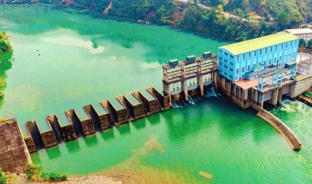 Từ "đêm  lịch sử" đến mái nhà chung