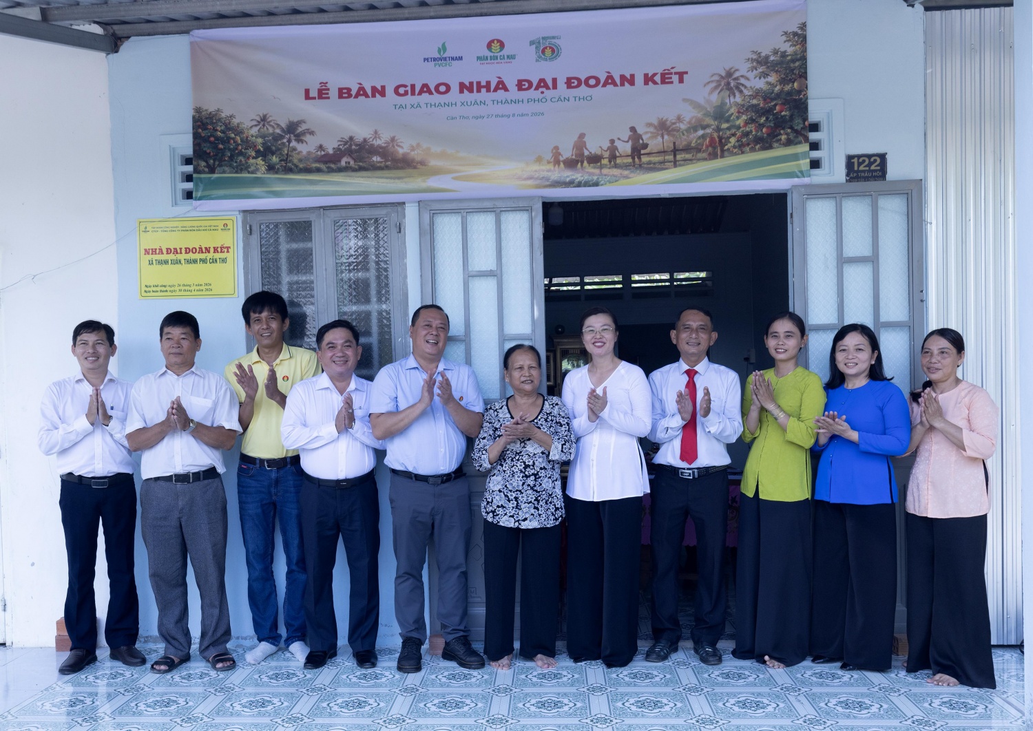 Phân bón Cà Mau trao tặng 55 mái ấm tại Cần Thơ