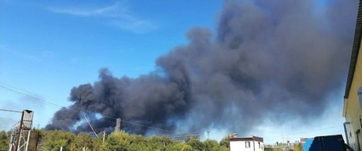 Ukraine tiếp tục tấn công nhà máy lọc dầu Nga giữa khủng hoảng nhiên liệu Ukraine tiếp tục tấn công nhà máy lọc dầu Nga giữa khủng hoảng nhiên liệu