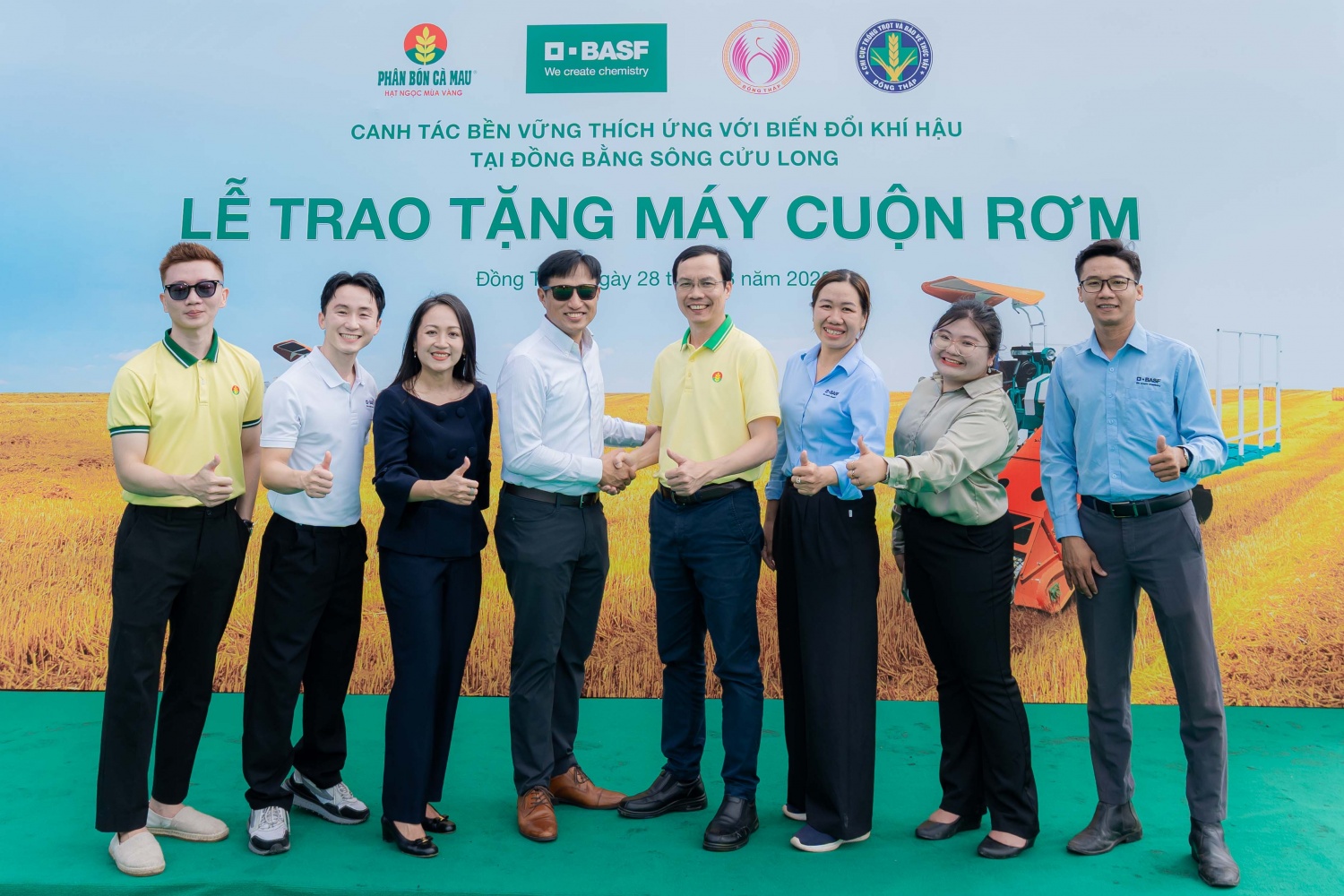 Phân bón Cà Mau mở lối canh tác lúa thích ứng biến đổi khí hậu Phân bón Cà Mau mở lối canh tác lúa thích ứng biến đổi khí hậu