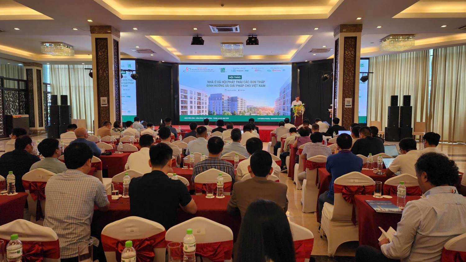 Nhà ở xã hội hướng tới Net Zero: Giảm phát thải phải bắt đầu từ thiết kế Nhà ở xã hội hướng tới Net Zero: Giảm phát thải phải bắt đầu từ thiết kế