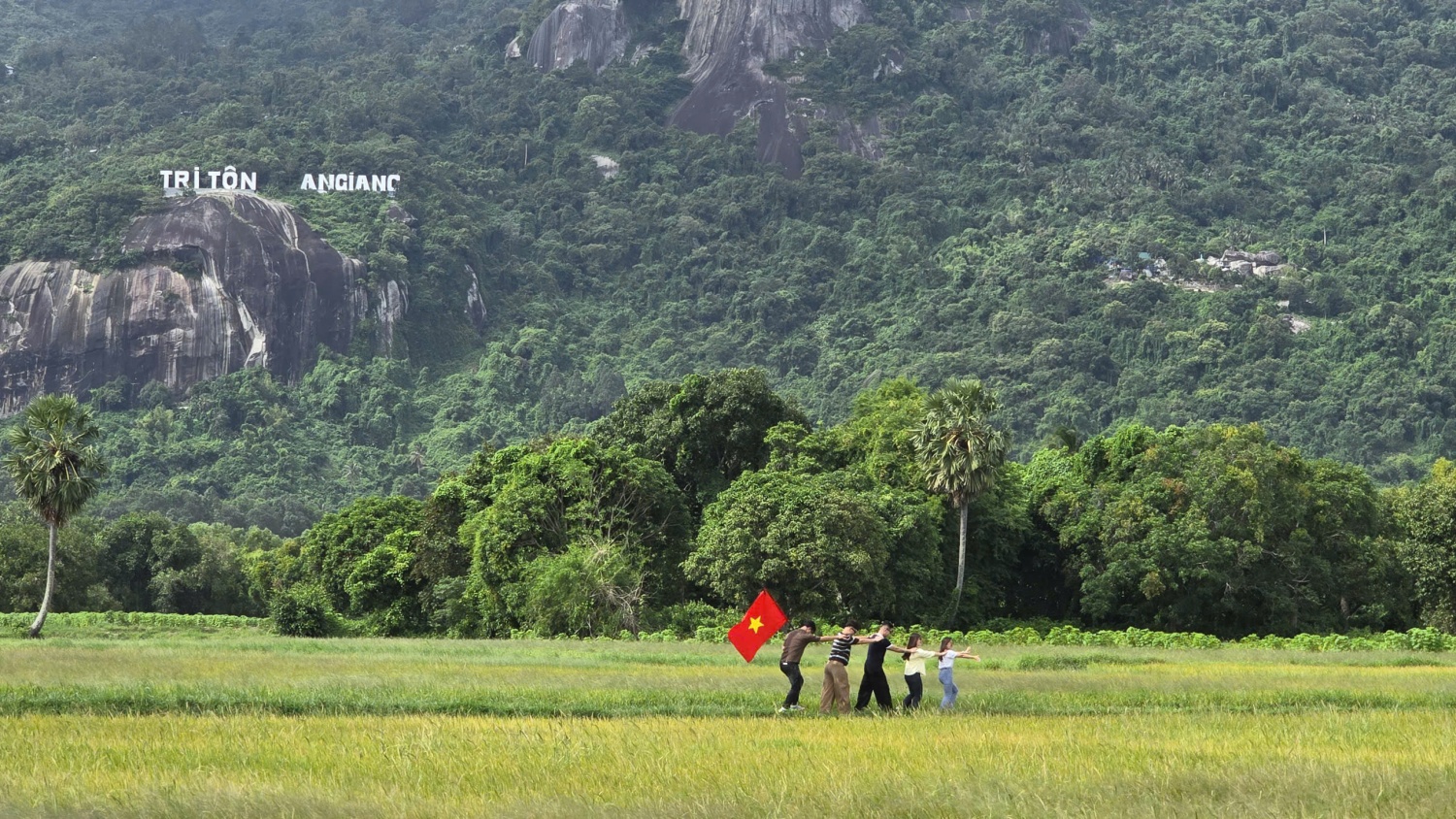 Check-in quên lối về ở An Giang dịp Lễ 2/9 Check-in
