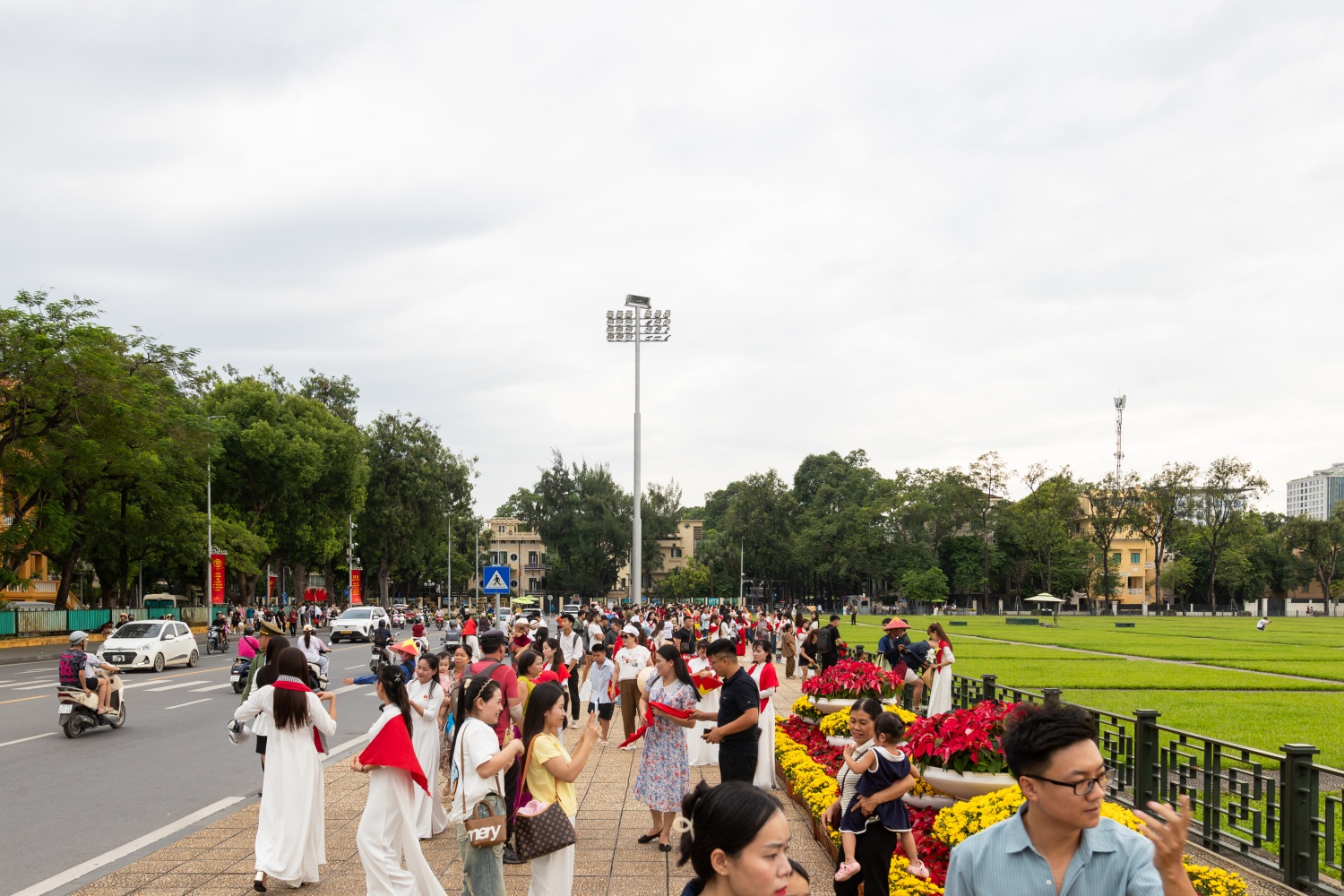 Hà Nội rực rỡ cờ hoa ngày Quốc khánh Hà Nội rực rỡ cờ hoa chào mừng ngày Quốc khánh 2/9