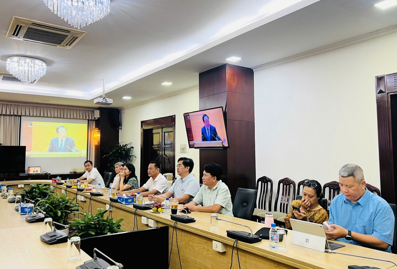 Đảng bộ PETROVIETNAM nghiên cứu, quán triệt các nghị quyết, chỉ thị của Bộ Chính trị