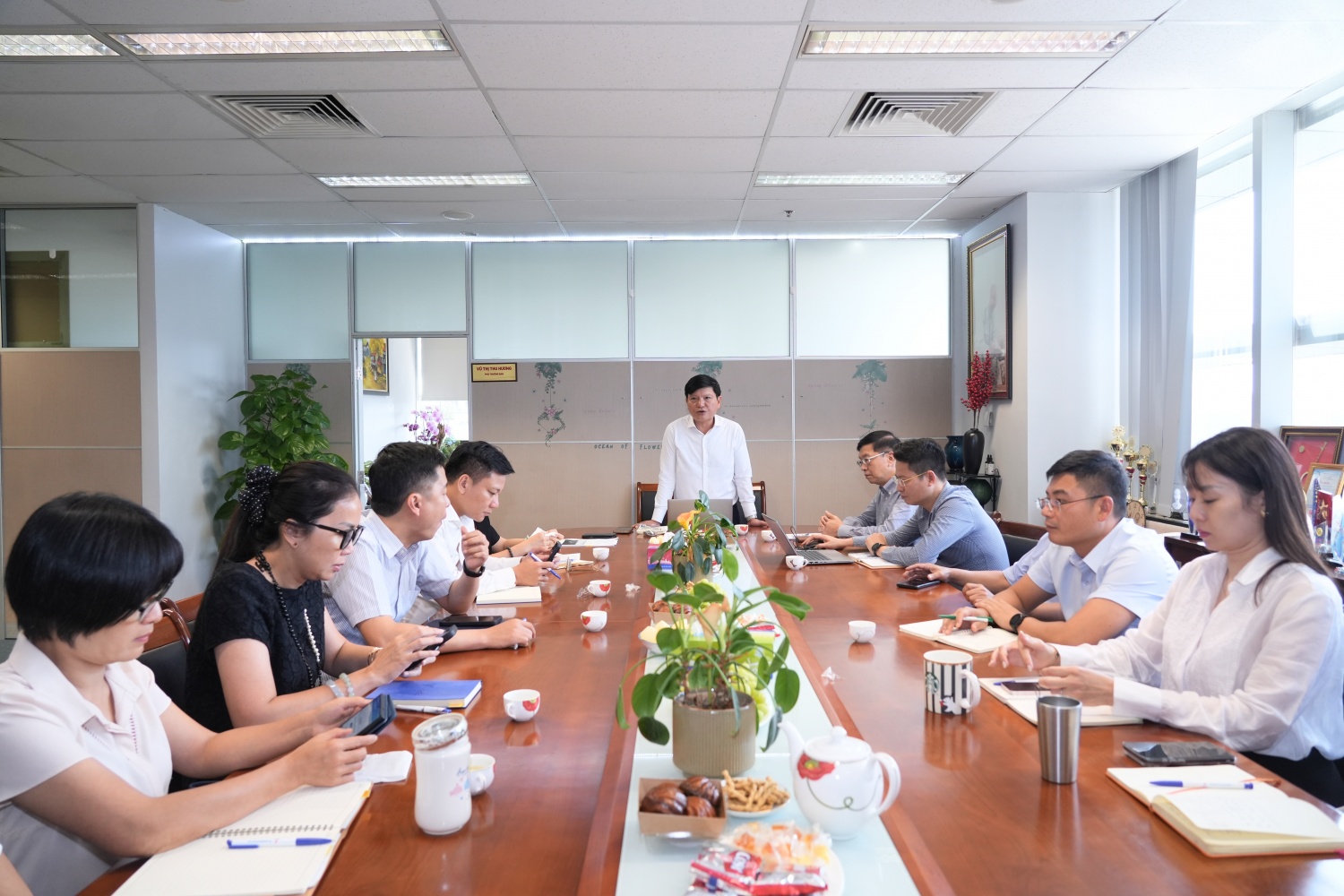 Đảng bộ Bộ máy QL&ĐH PETROVIETNAM sinh hoạt chi bộ với chủ đề “Vững bước tương lai năng lượng quốc gia” Đảng bộ Bộ máy QL&ĐH PETROVIETNAM sinh hoạt chi bộ với chủ đề “Vững bước tương lai năng lượng quốc gia”