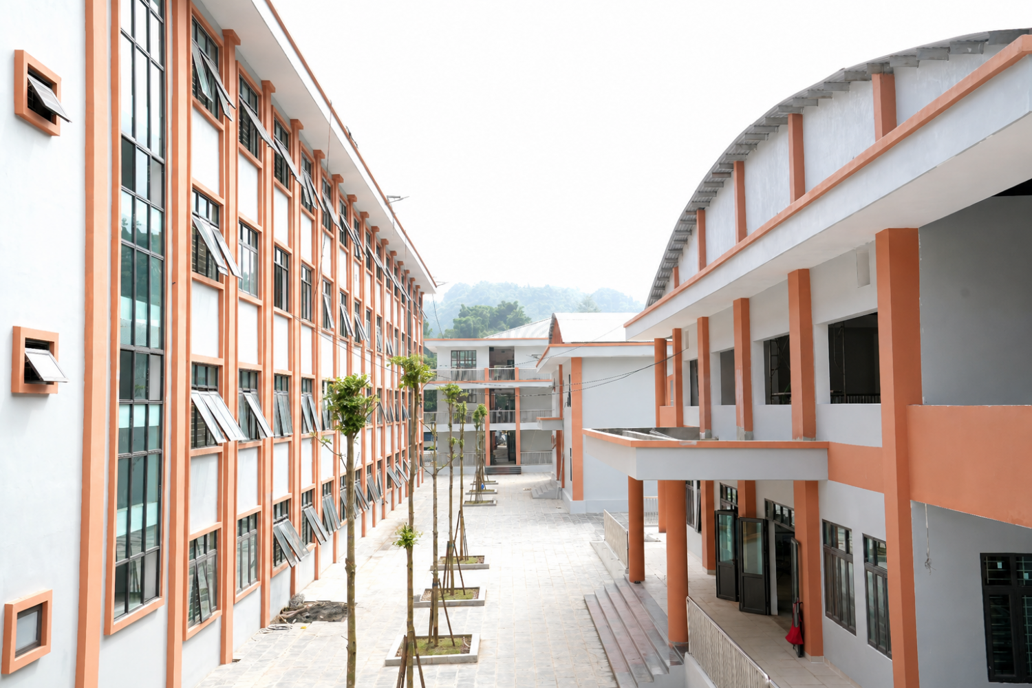 Ngôi trường hiện đại và “giấc mơ có thật” nơi biên cương