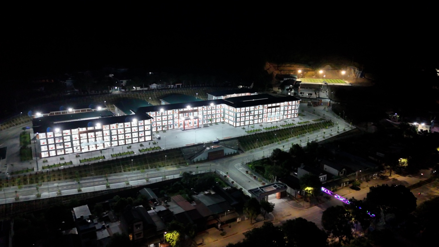 Khai giảng và khánh thành Trường PETROVIETNAM - Phong Thổ (Lai Châu): Điểm tựa cho ước mơ và khát vọng bay xa Khai giảng và khánh thành Trường PETROVIETNAM - Phong Thổ (Lai Châu): Điểm tựa cho ước mơ và khát vọng bay xa