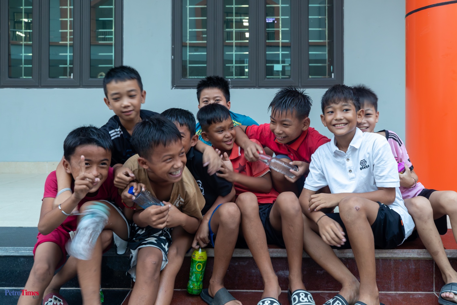 Mái trường nghĩa tình nơi biên cương Phong Thổ Mái trường nghĩa tình PETROVIETNAM nơi biên cương Phong Thổ