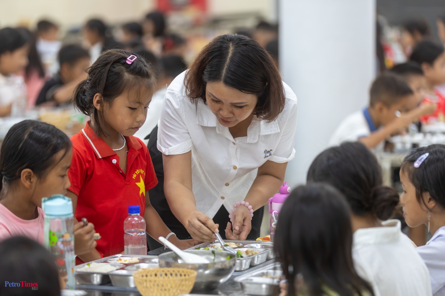 Mái trường nghĩa tình nơi biên cương Phong Thổ Mái trường nghĩa tình PETROVIETNAM nơi biên cương Phong Thổ
