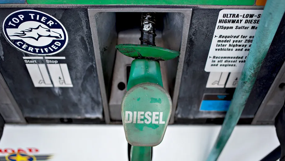 Giá dầu diesel của Mỹ lập kỷ lục Giá dầu diesel của Mỹ lập kỷ lục