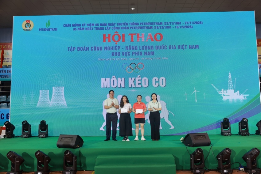 Công đoàn Nghiên cứu Khoa học và Đào tạo bùng nổ sức trẻ, thắt chặt đoàn kết tại Hội thao Petrovietnam 2026 Công đoàn Nghiên cứu Khoa học và Đào tạo bùng nổ sức trẻ, thắt chặt đoàn kết tại Hội thao PETROVIETNAM 2026