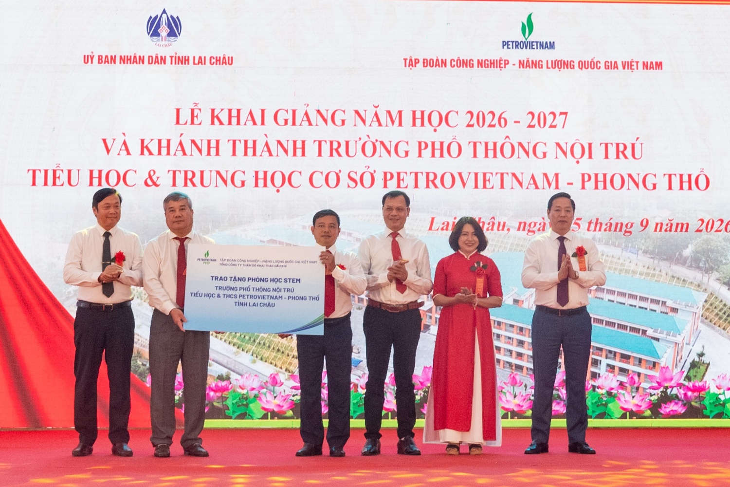Khai giảng và khánh thành Trường PETROVIETNAM - Phong Thổ (Lai Châu): Điểm tựa cho ước mơ và khát vọng bay xa Khai giảng và khánh thành Trường PETROVIETNAM - Phong Thổ (Lai Châu): Điểm tựa cho ước mơ và khát vọng bay xa