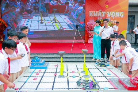 STEM Innovation PETROVIETNAM: Đồng hành chắp cánh ước mơ khoa học trong năm học mới